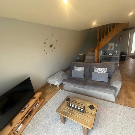 Widgeon Bespoke Cabin Is Lakeside With Private Fishing Peg, Hot Tub Situated At Tattershall Lakes Country Park ภายนอก รูปภาพ