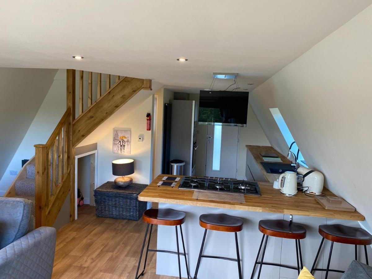 Widgeon Bespoke Cabin Is Lakeside With Private Fishing Peg, Hot Tub Situated At Tattershall Lakes Country Park ภายนอก รูปภาพ